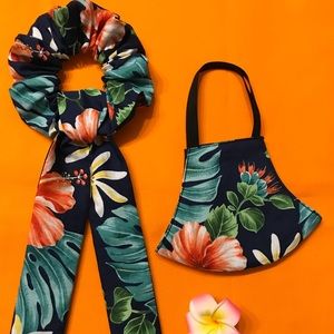 Sold🌹Face mask w/matching hair tie/scrunchies